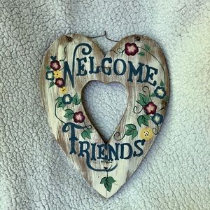 ⭐️4/$20⭐️ Welcome Friends Wooden Heart Shaped Sign